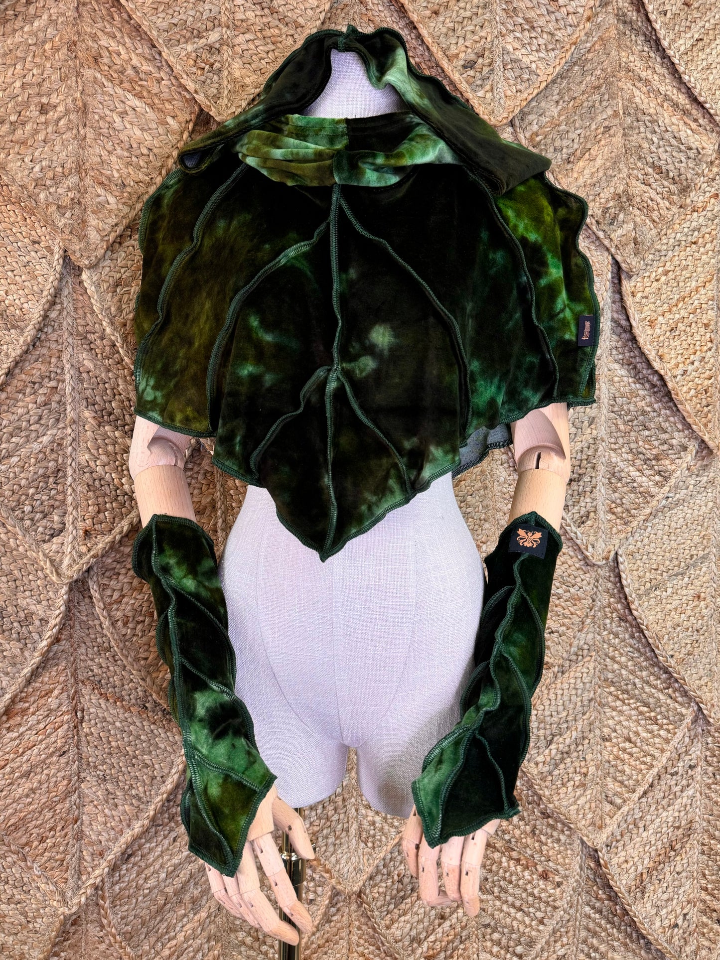 Ferngully Leafae Poncho Set