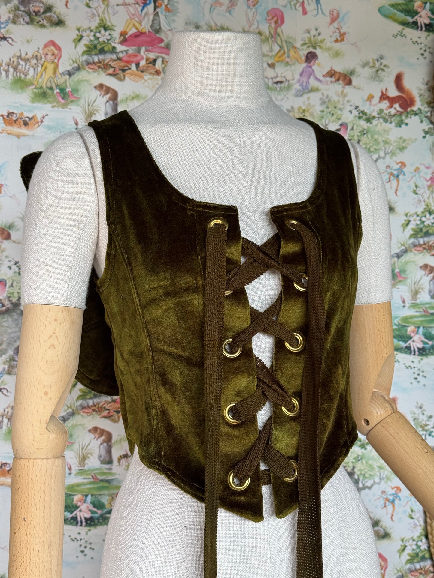 Frond Faewing Vest