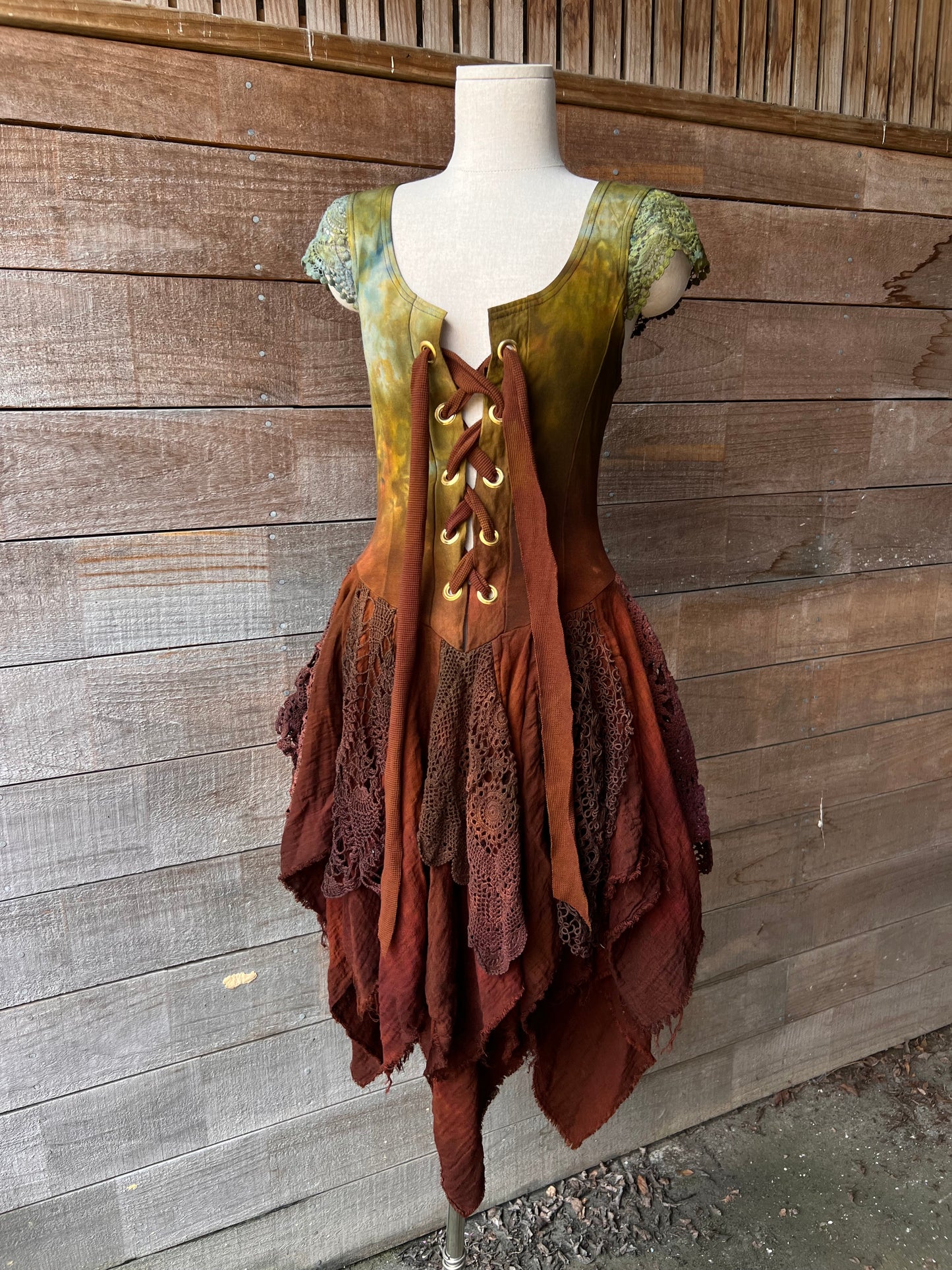 Wildcrafted Fae Dress (L)