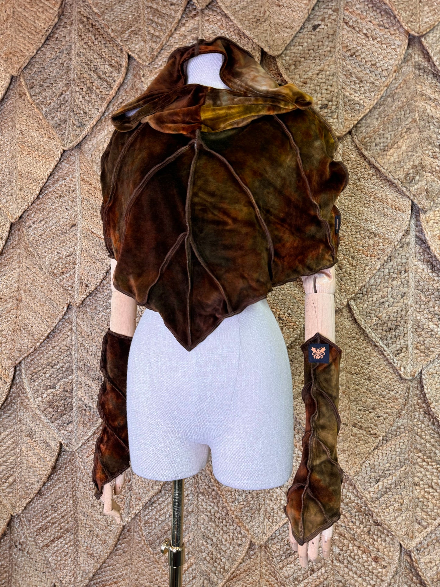 Ancient Rust Leafae Poncho Set