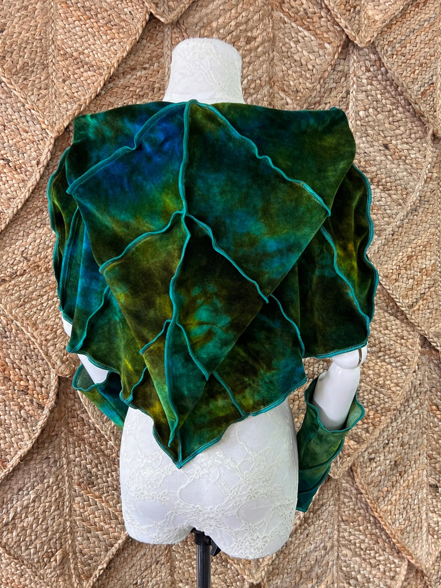 Labradorite Leafae Poncho Set