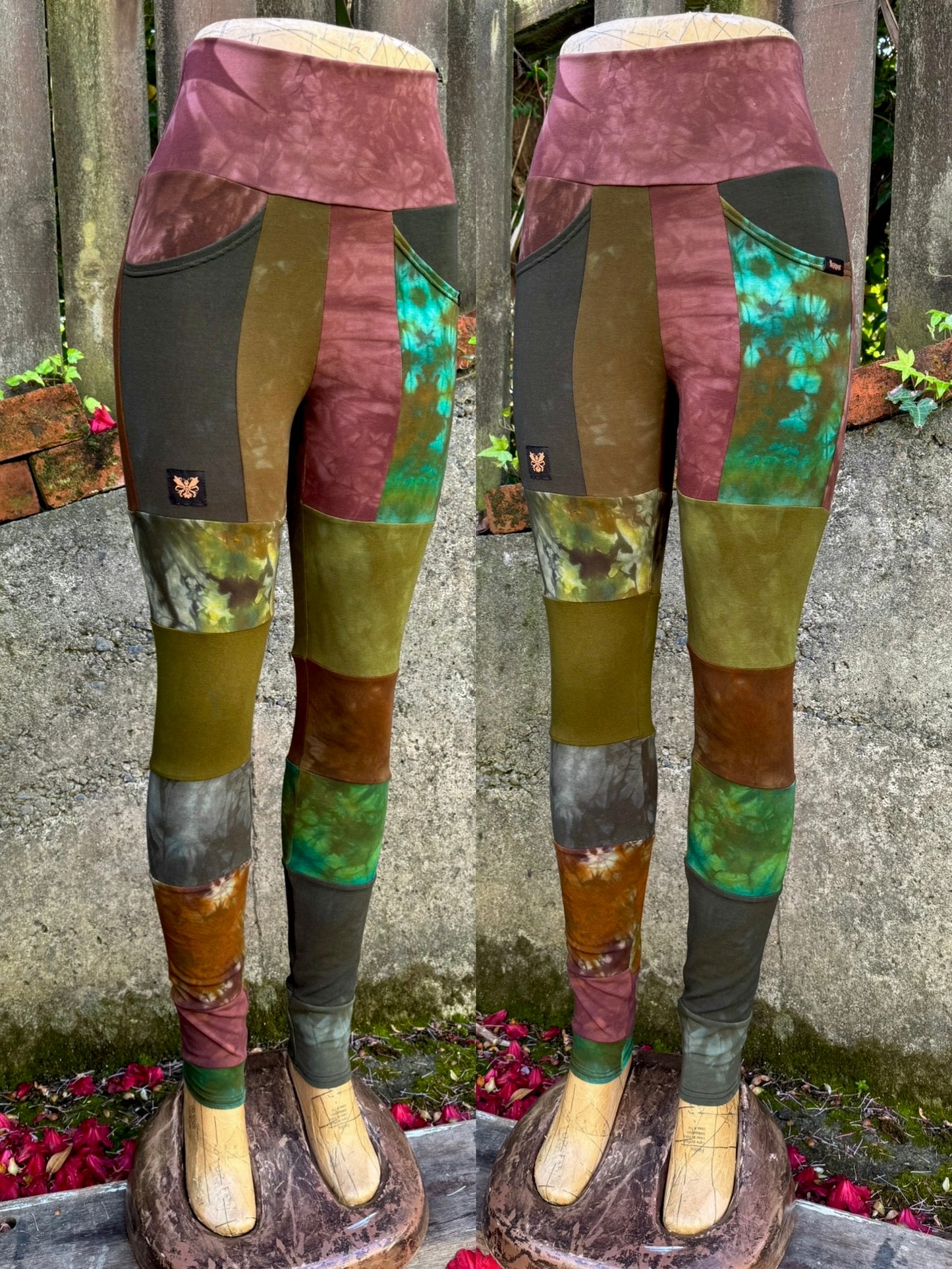 OOAK M/L Bellbird Leggings