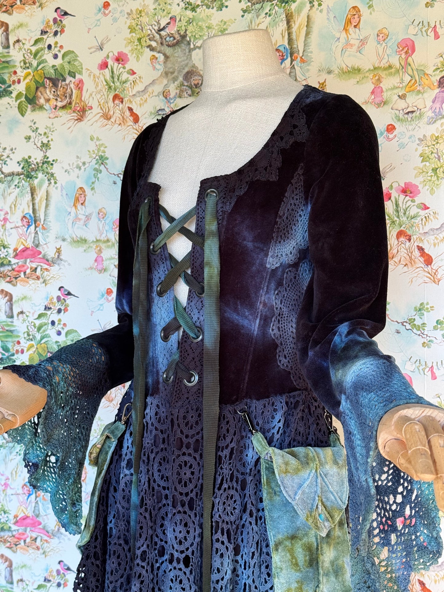 Wildcrafted Faery Pocket Dress (L)
