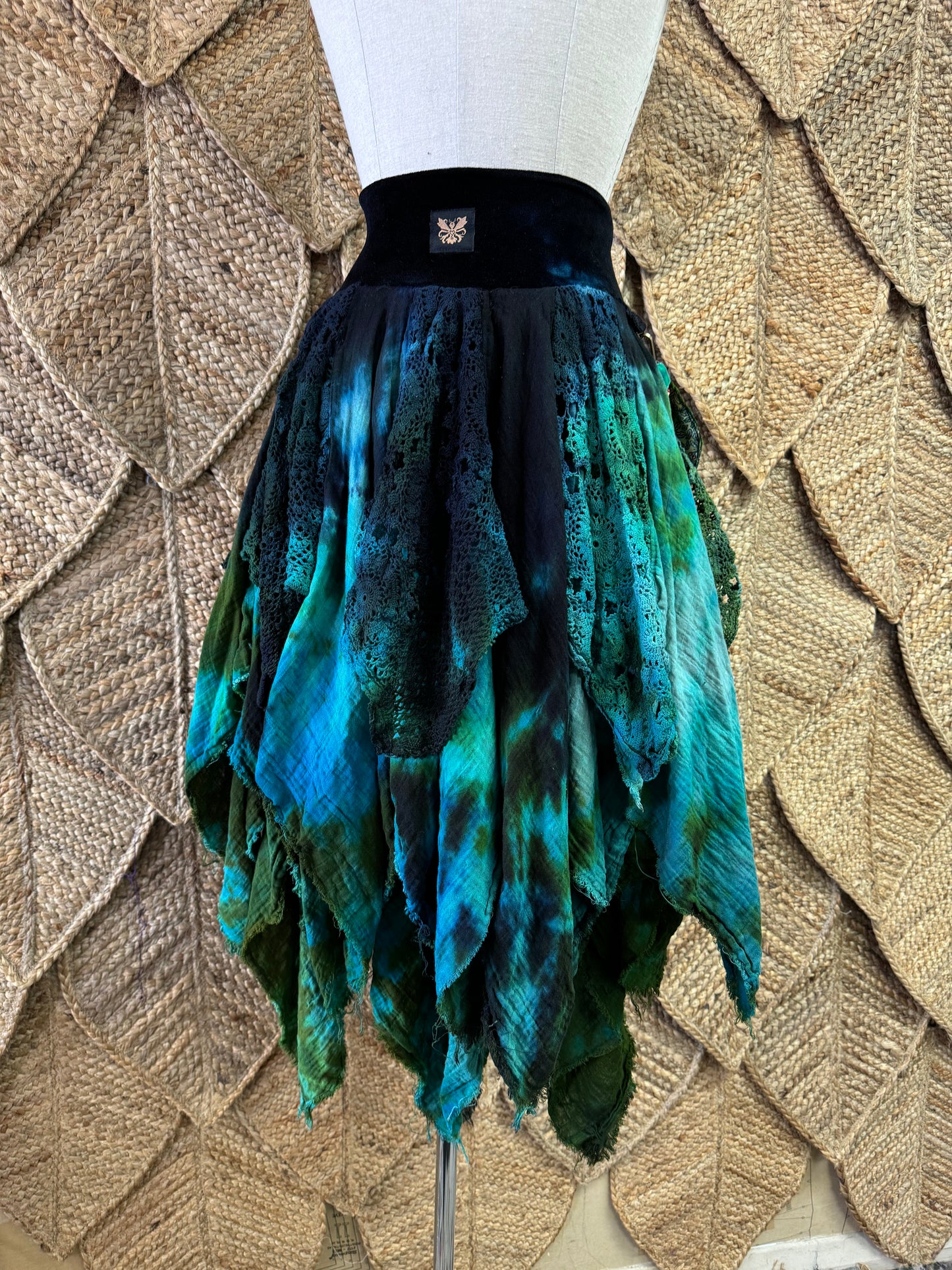 Wildcrafted Skirt (M/L)