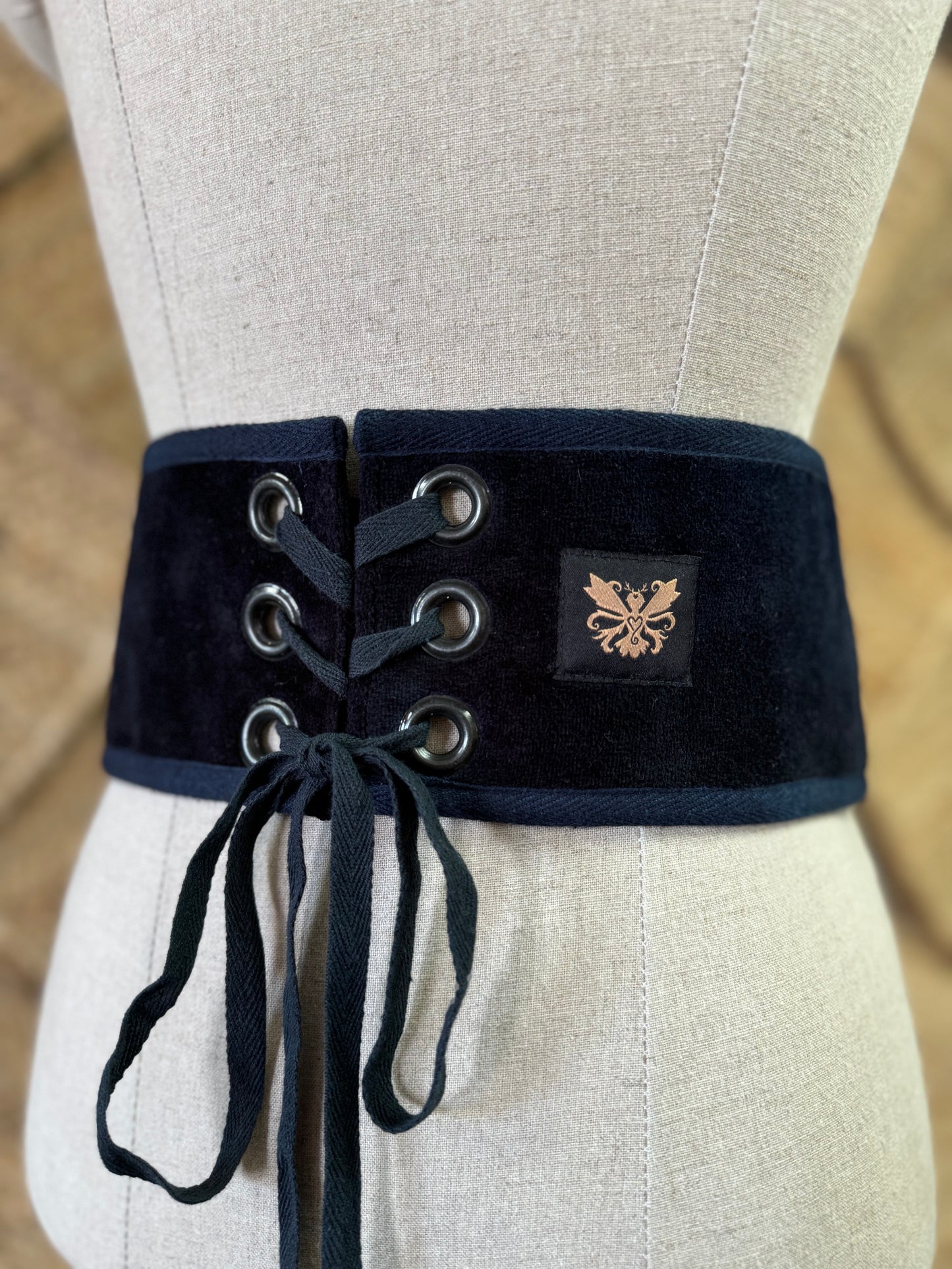 XL - XXL Corset Pixie Belt