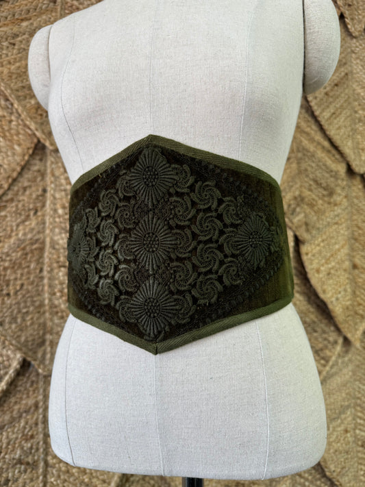 XL - XXL Corset Pixie Belt