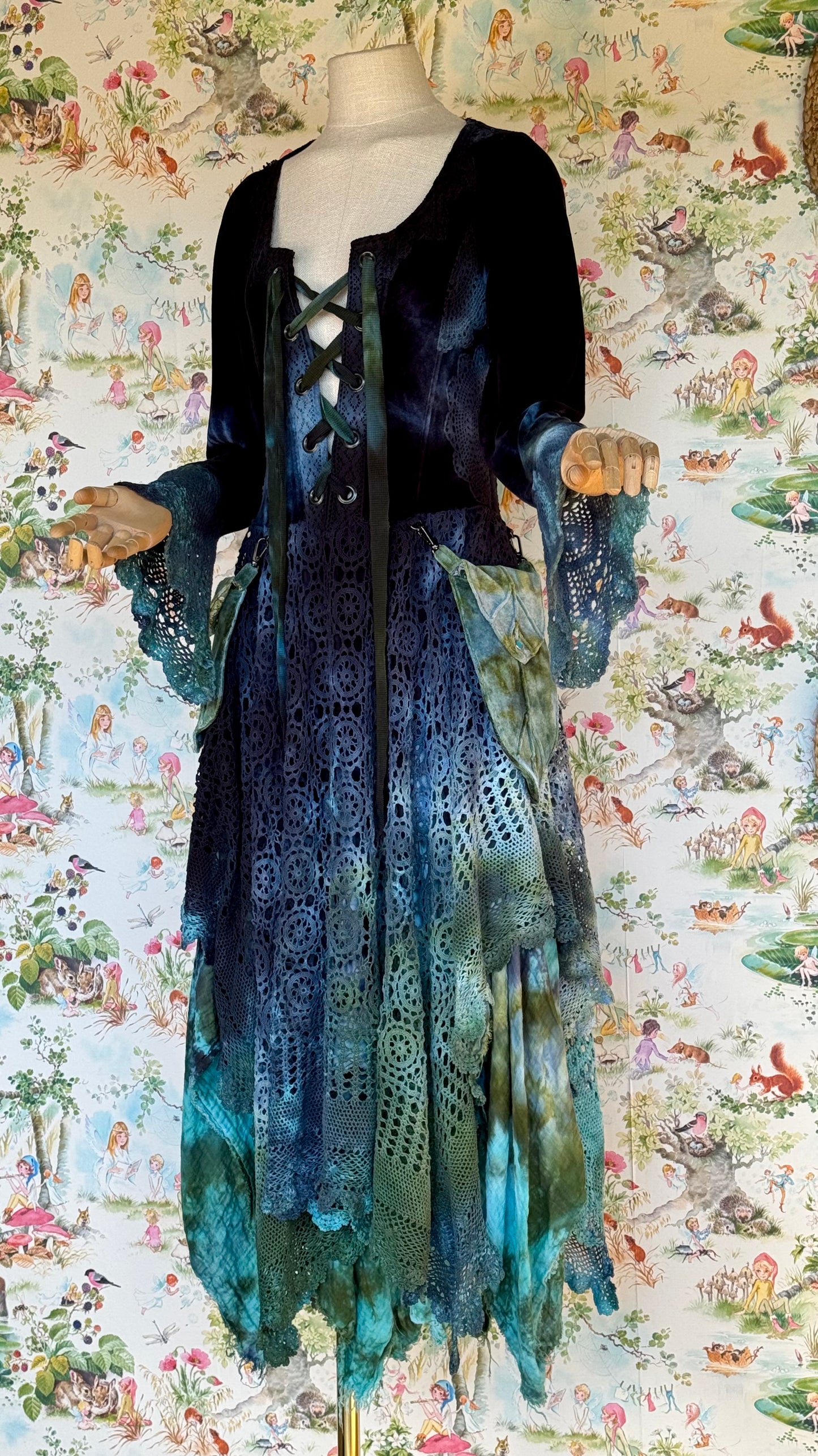 Wildcrafted Faery Pocket Dress (L)