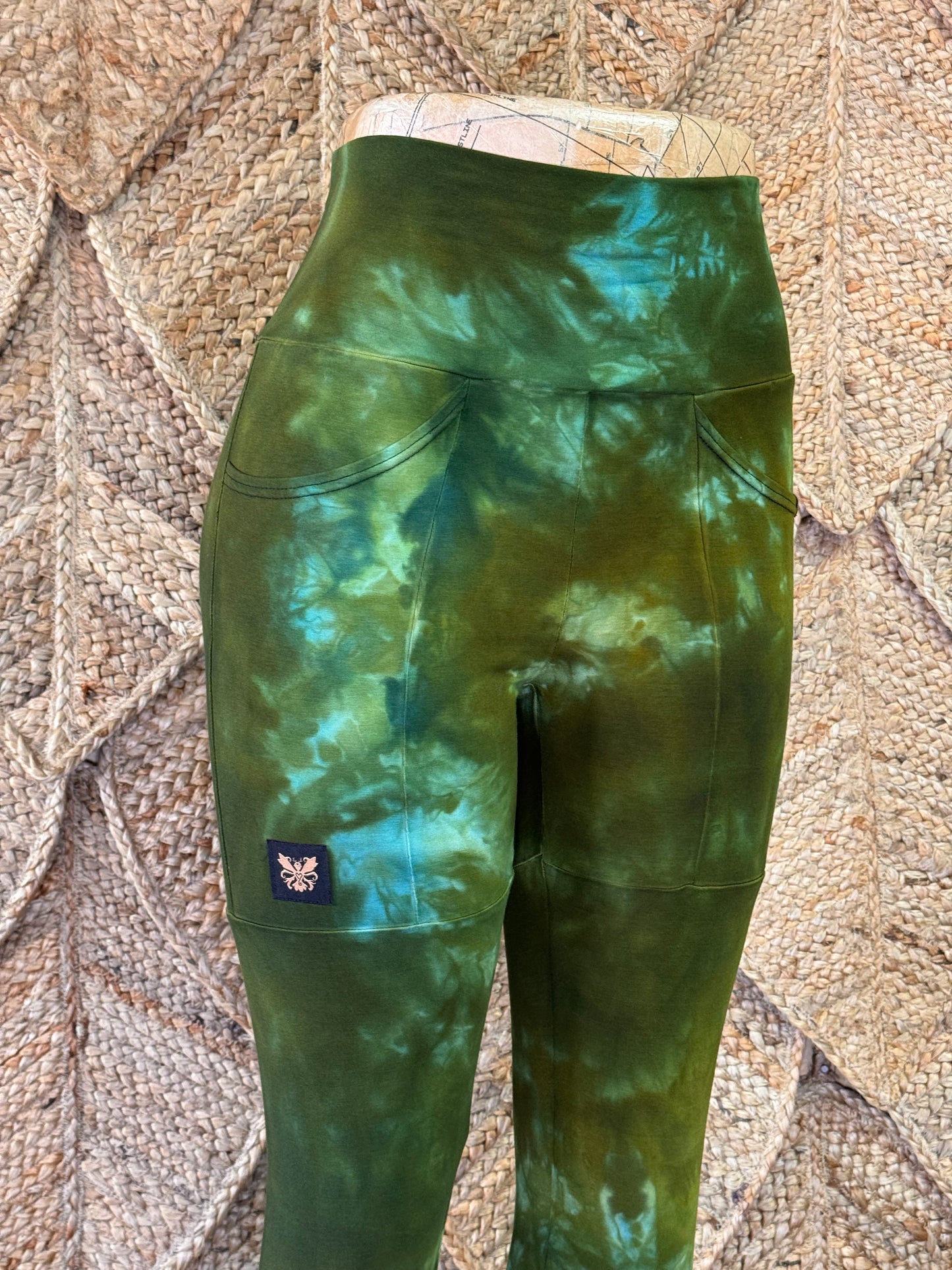 Labradorite Bellbird Leggings