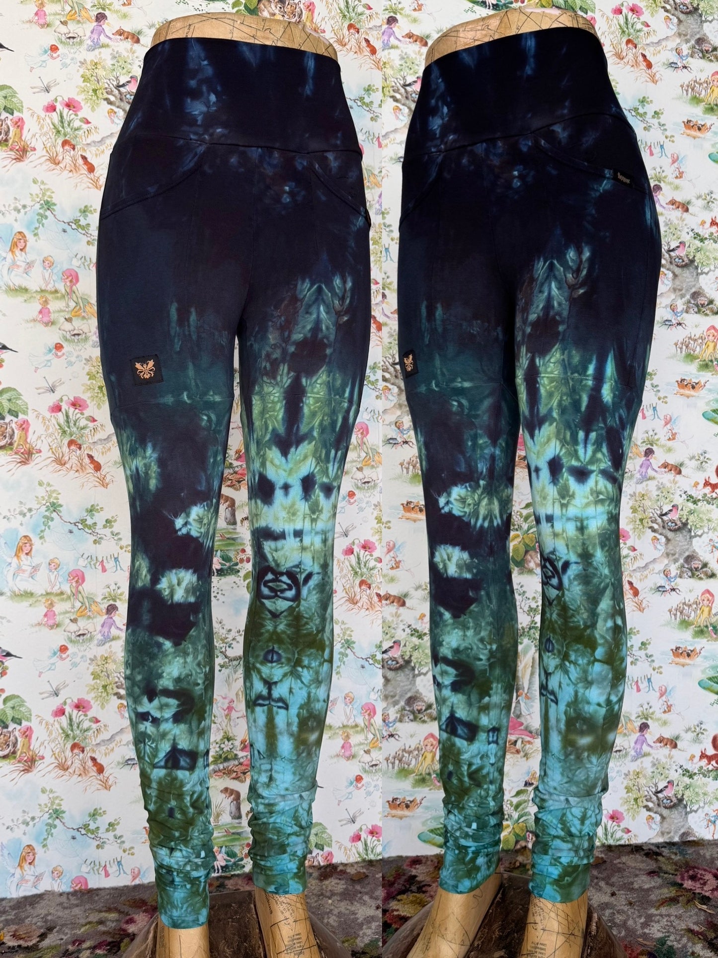 New Moon Bellbird Leggings