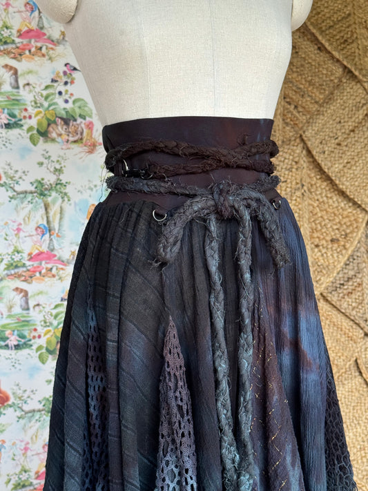 Katipō Cavern Relic Skirt