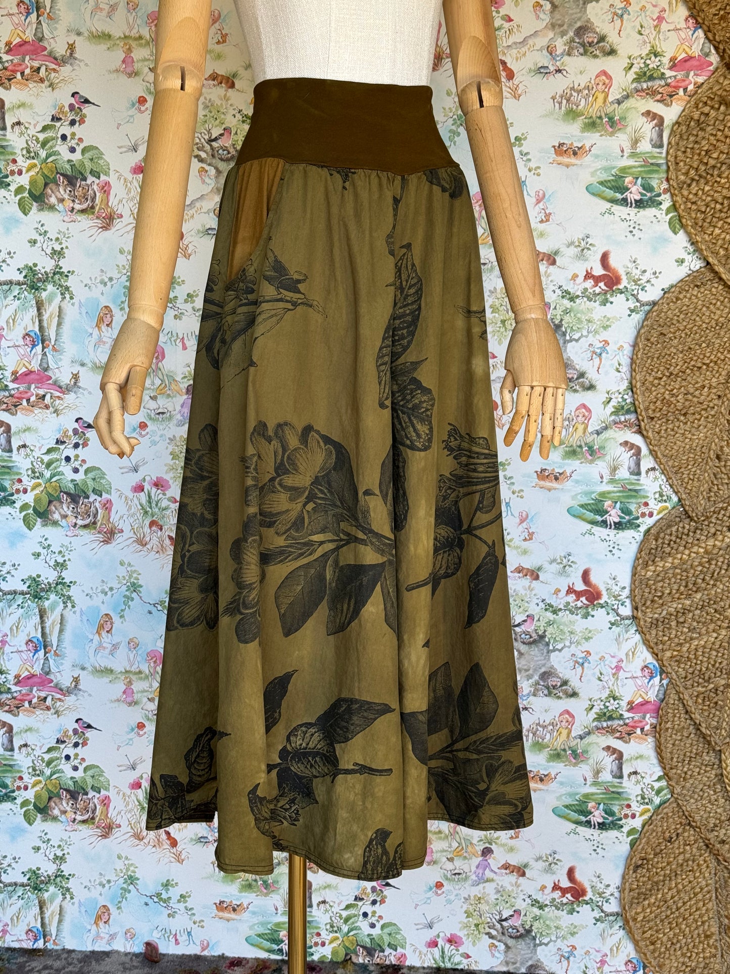 M/L Foraged Pixie Pants