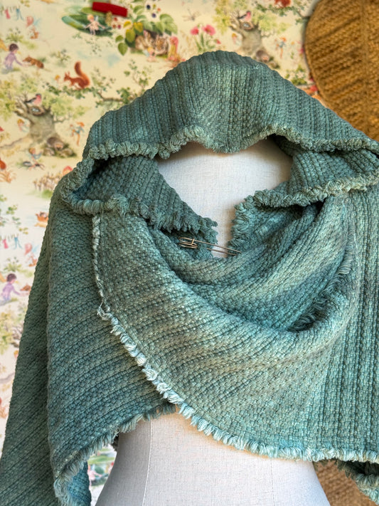 Snowdrop Halfling Cape