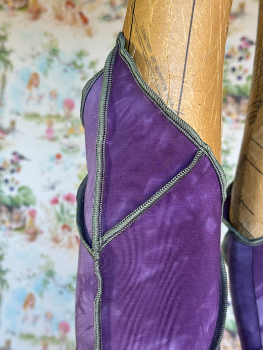 Wisteria Leafae Leggings
