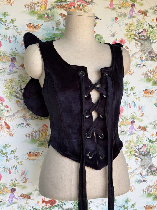 Faewing Vest in Nightmage