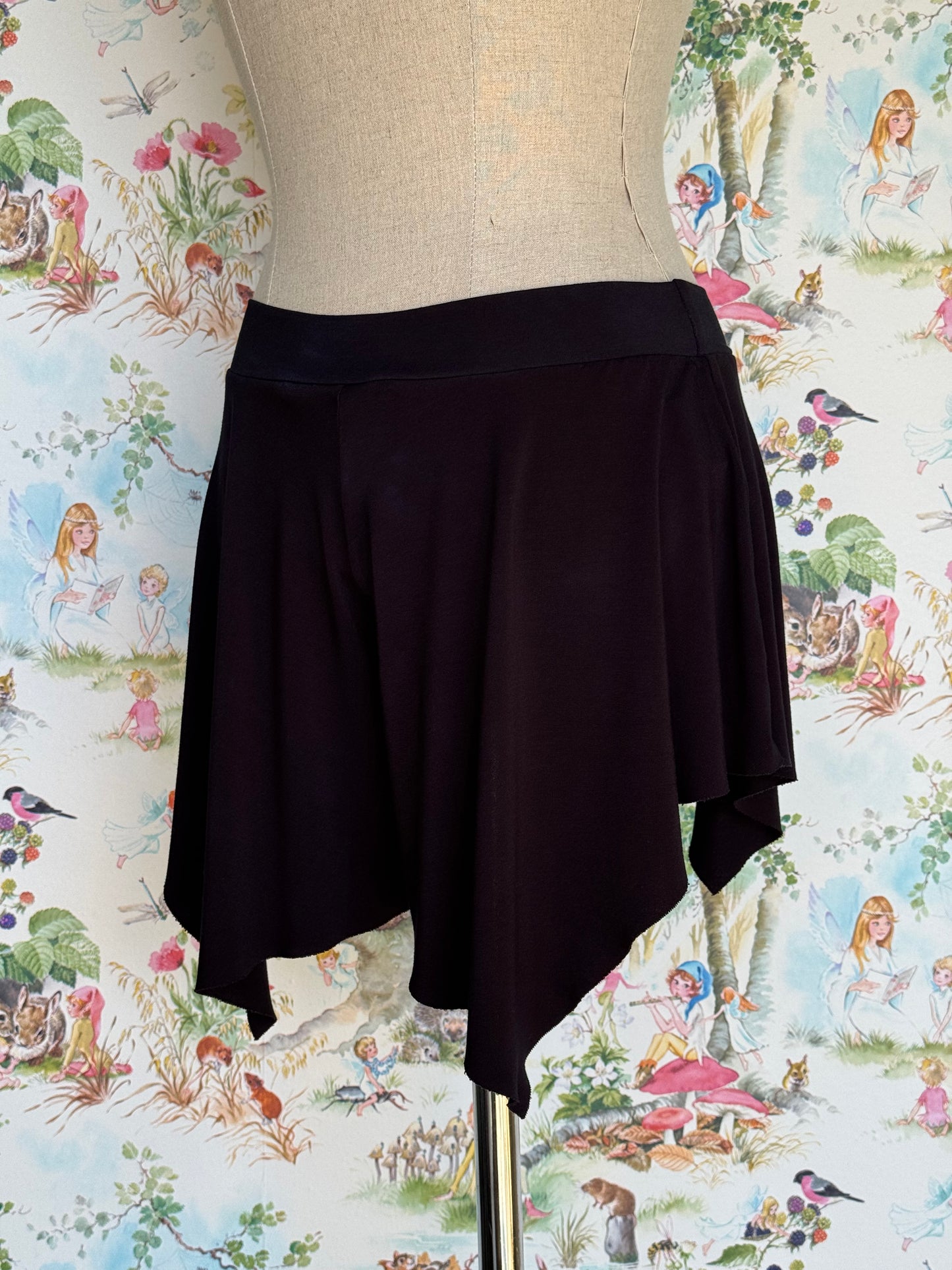 Nightmage Fae Shorts