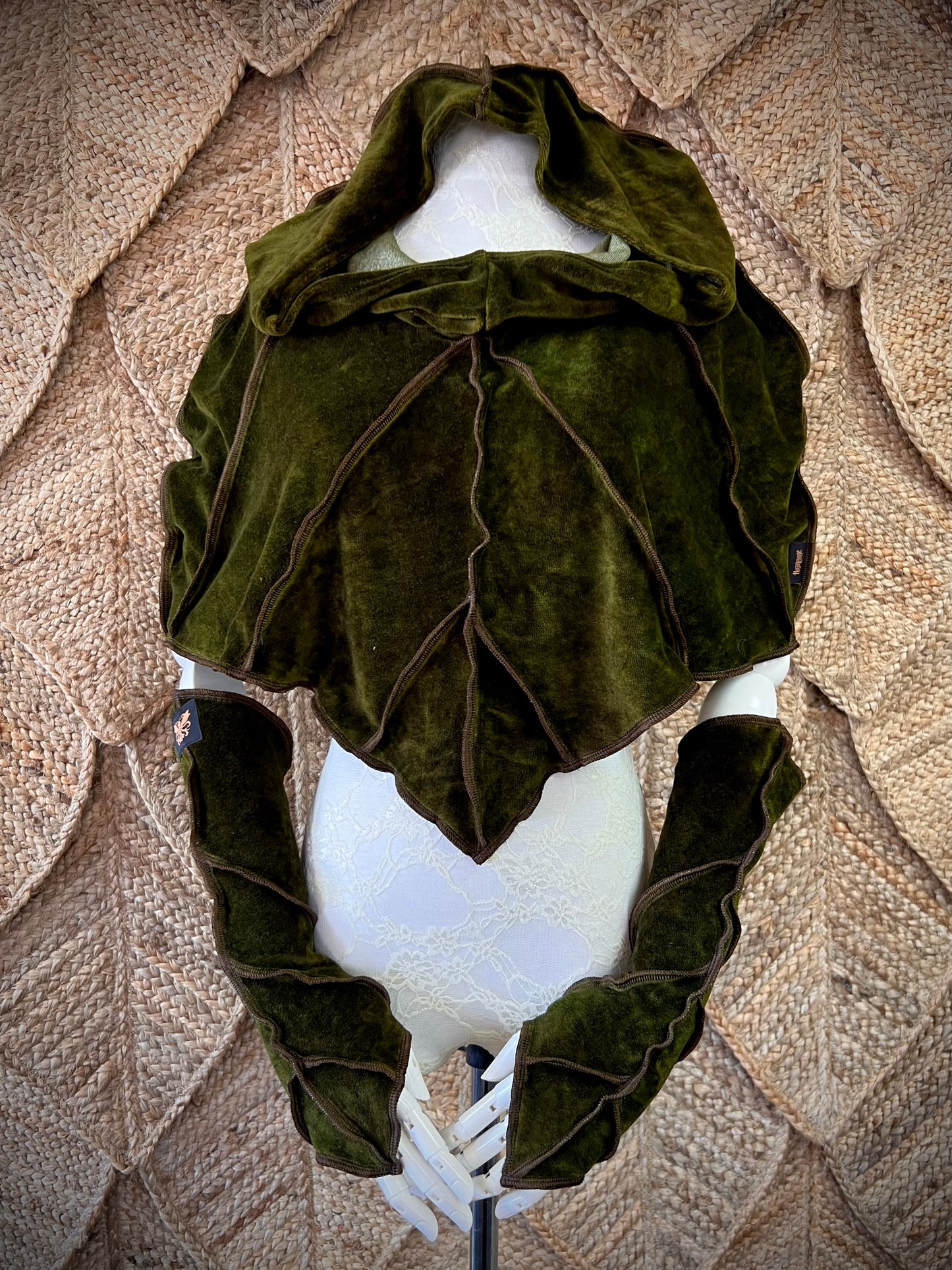 PREORDER: Frond Leafae Poncho Set