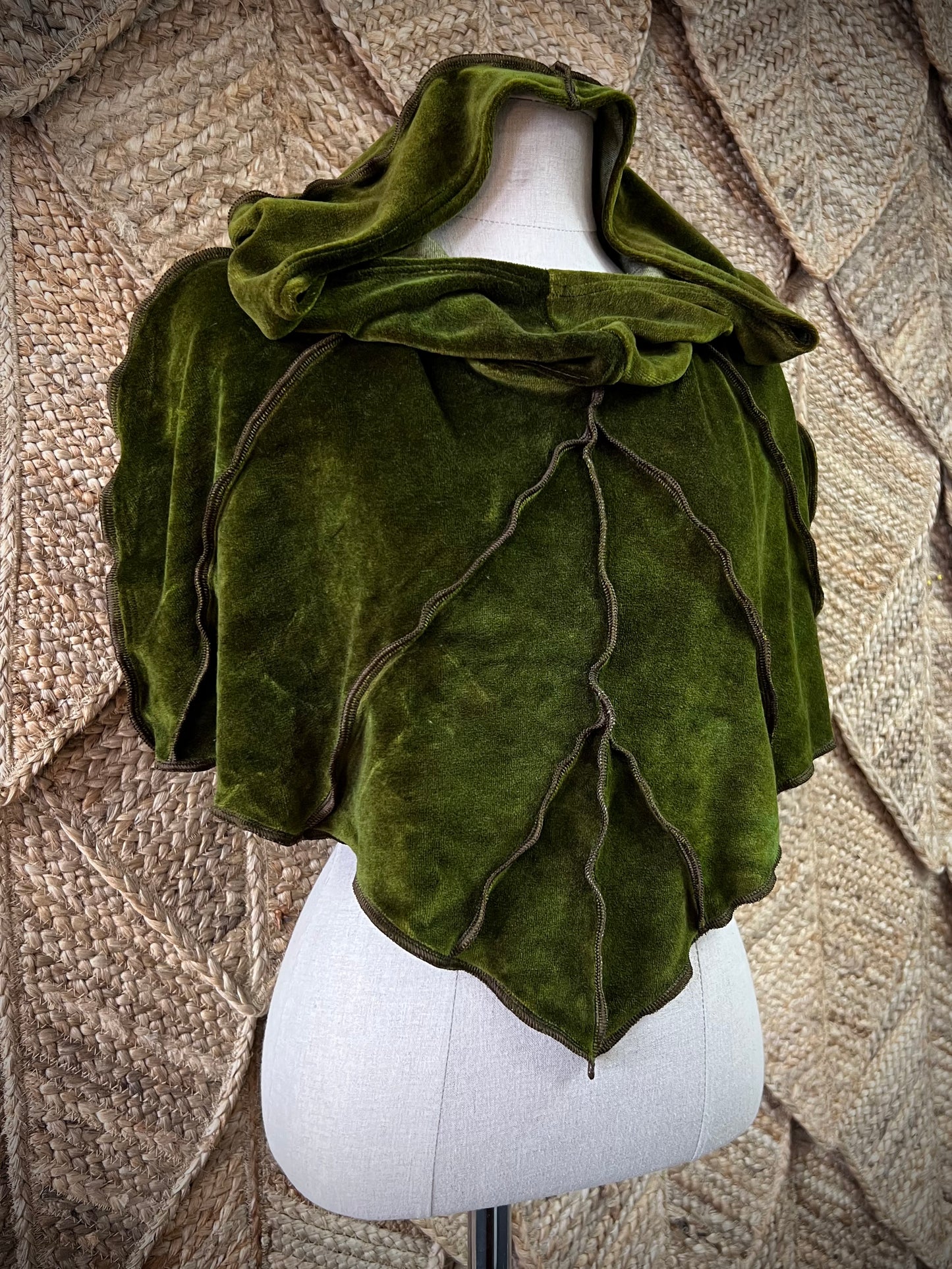 Sapling Leafae Poncho