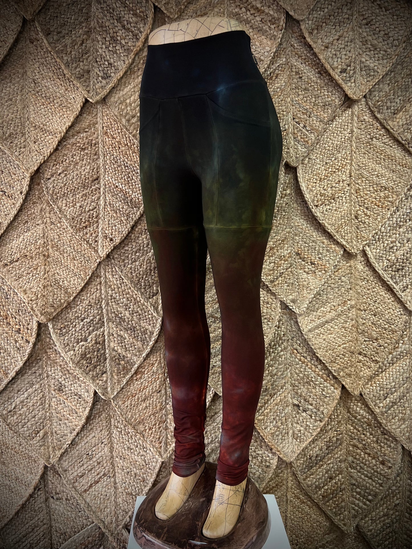 Phoenix Bellbird Leggings