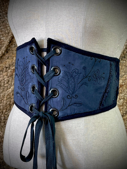 XL - XXL Corset Pixie Belt