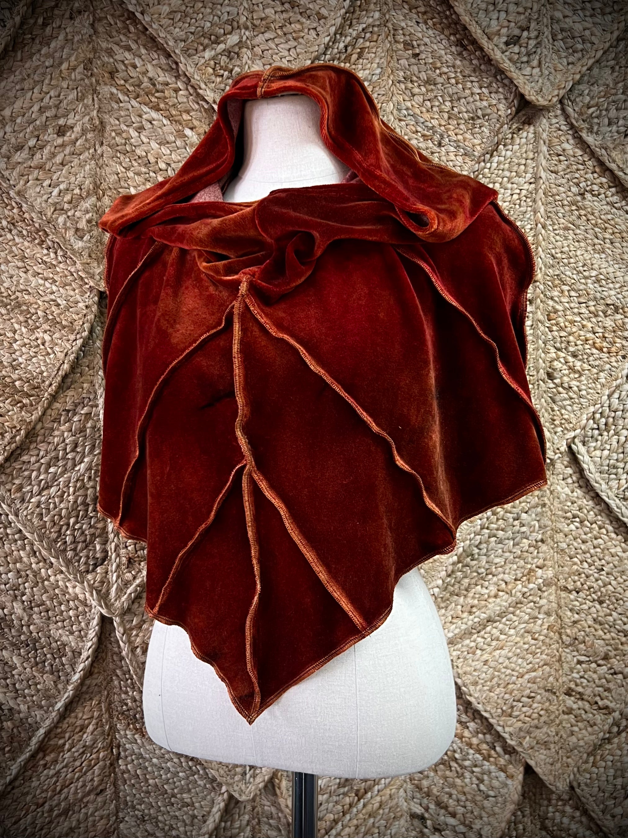Rust Leafae Poncho – Hazelmage