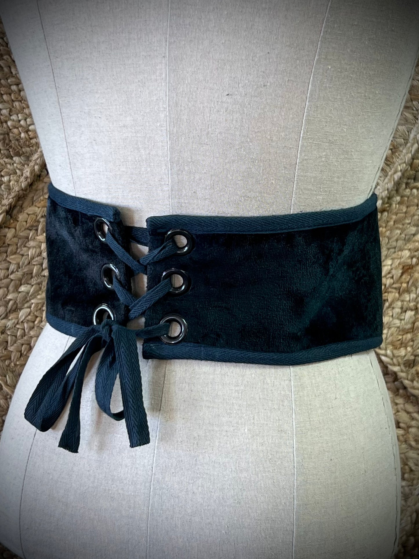 XL - XXL Corset Pixie Belt